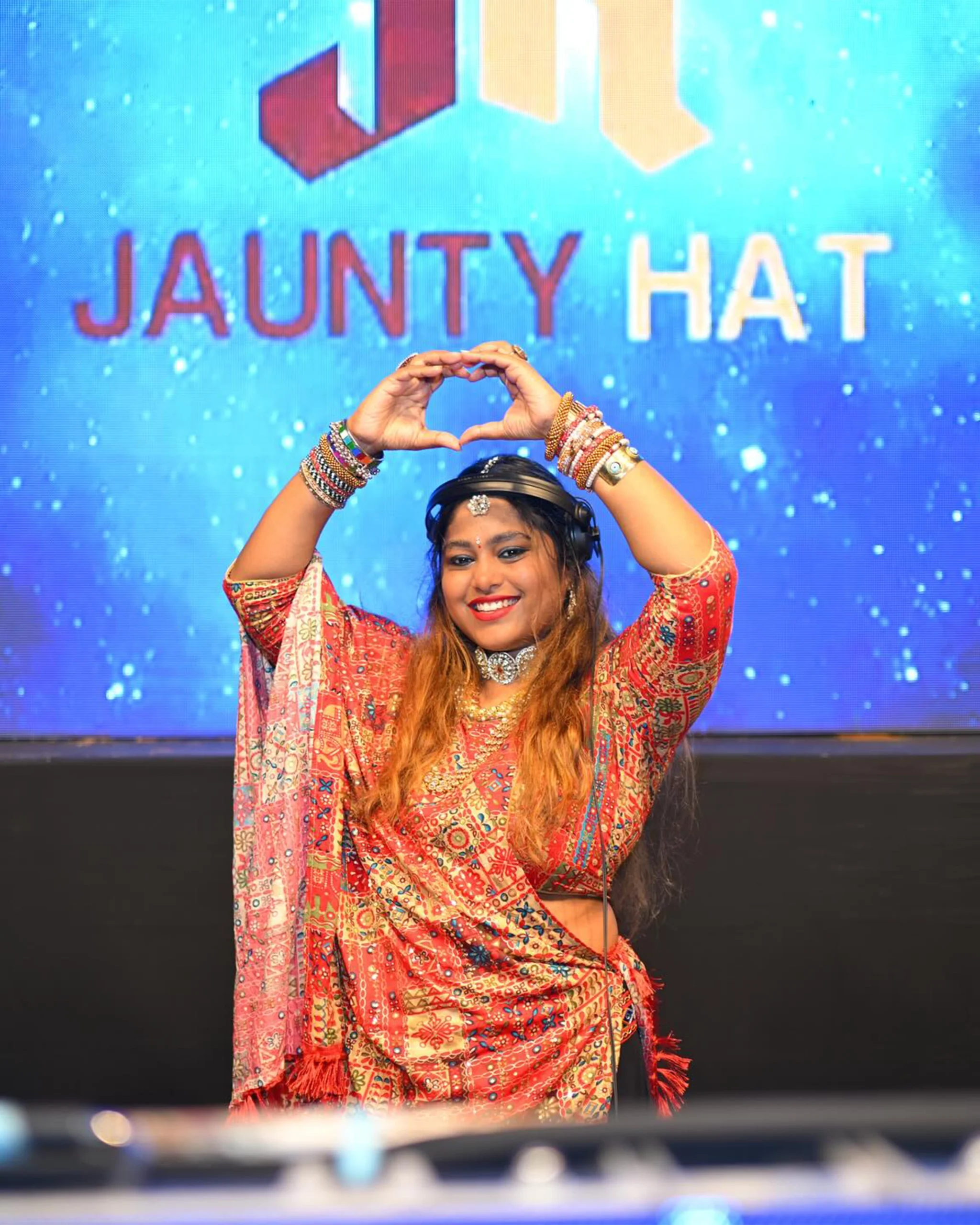 Jaunty Hat event ambiance